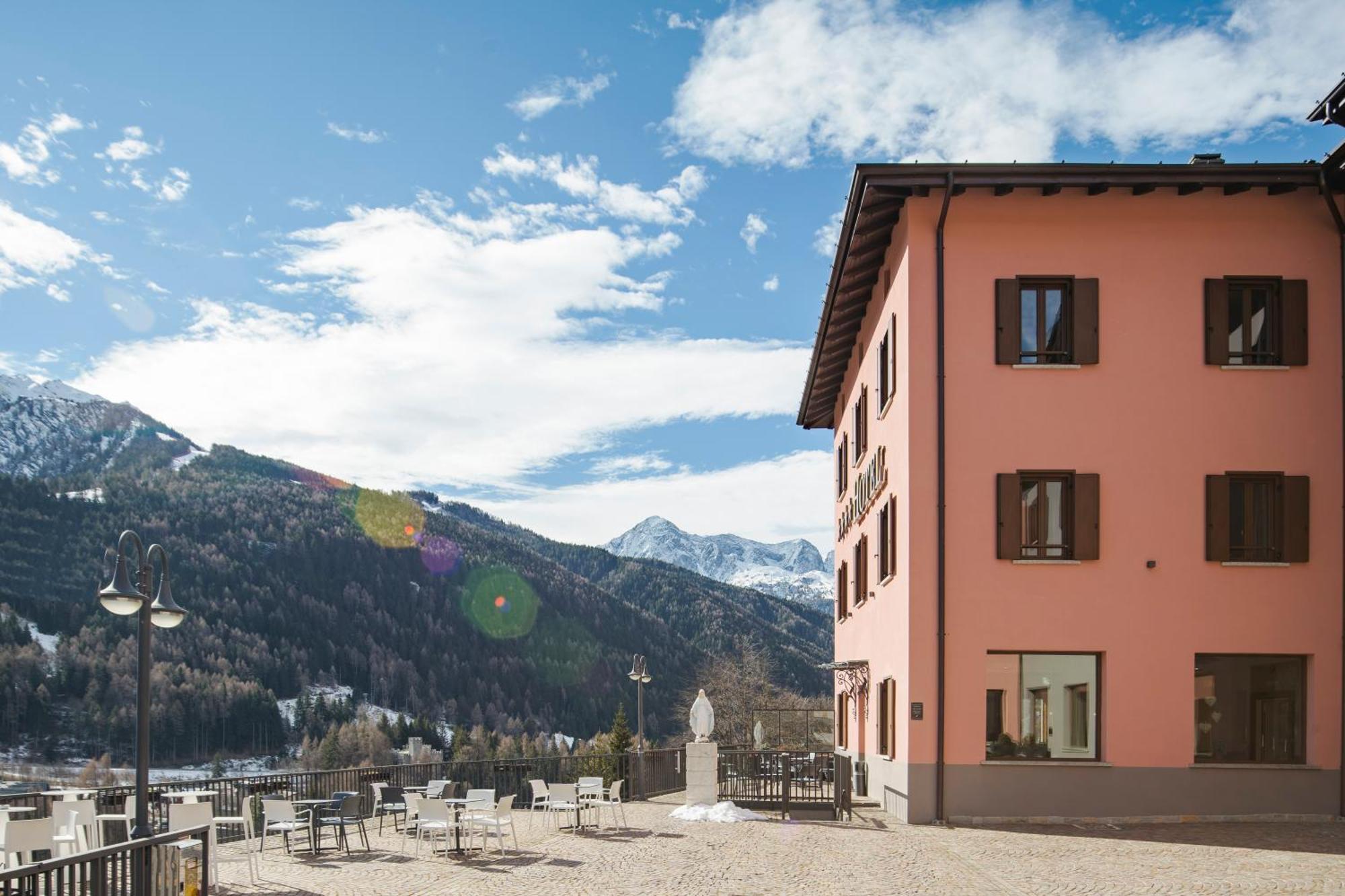 Hotel Garni Cristallo Ponte Di Legno Bagian luar foto